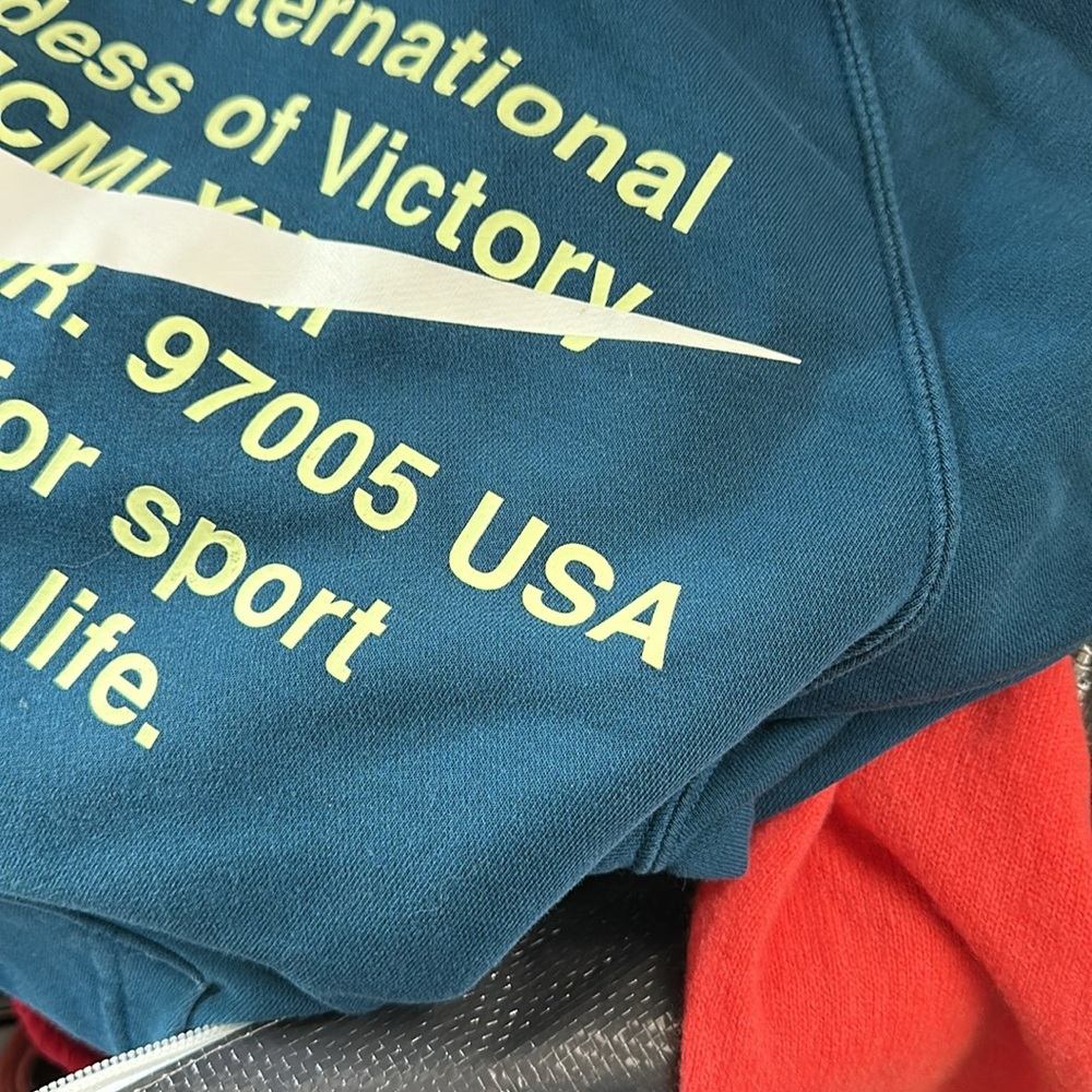 Nike Sweatshirt - Picture 8 of 8